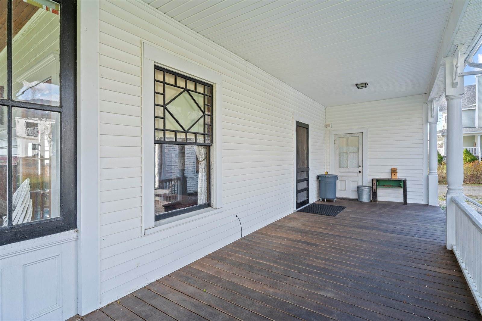 29 Navy Street, Searsport, ME 04974