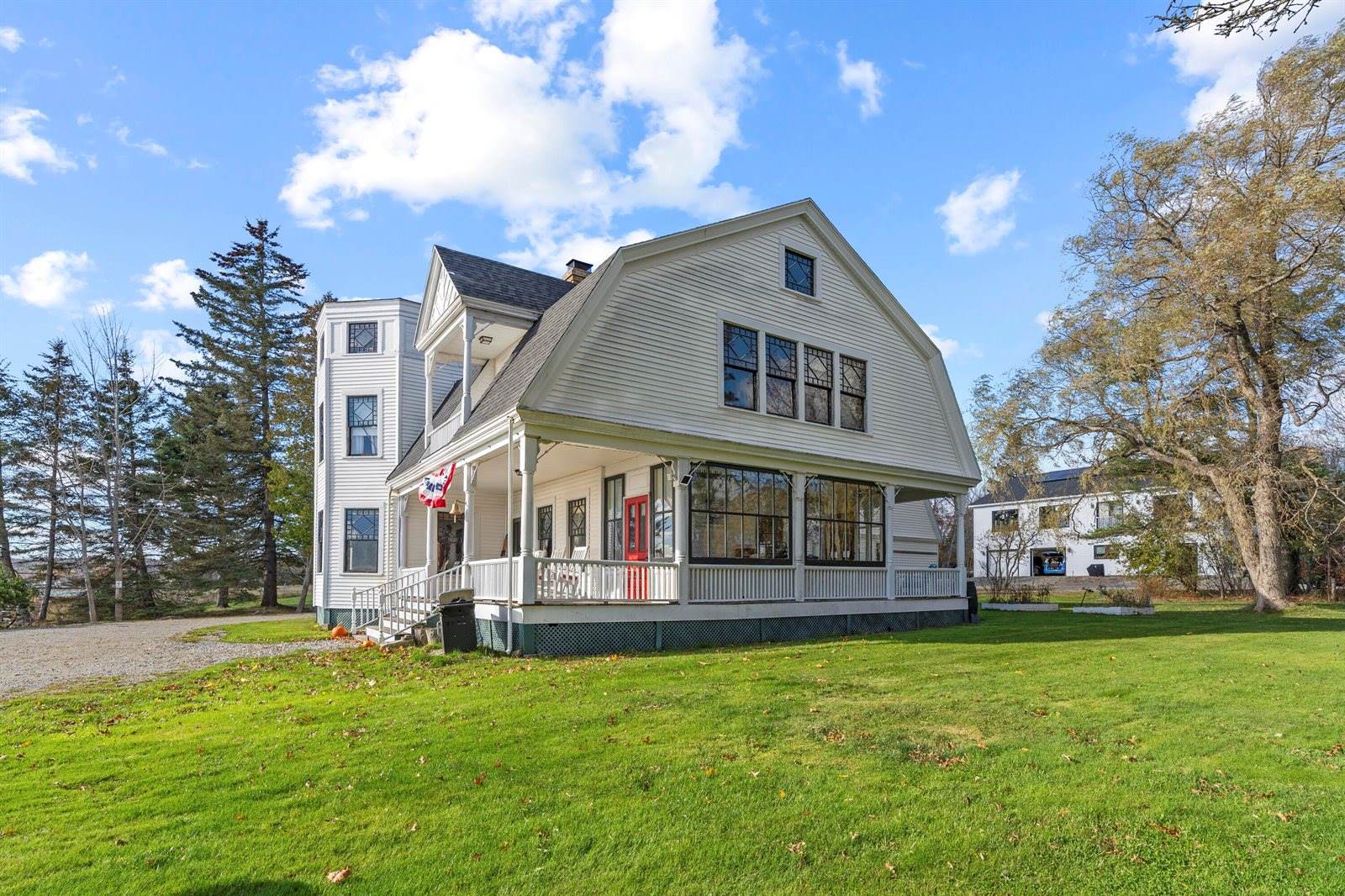 29 Navy Street, Searsport, ME 04974