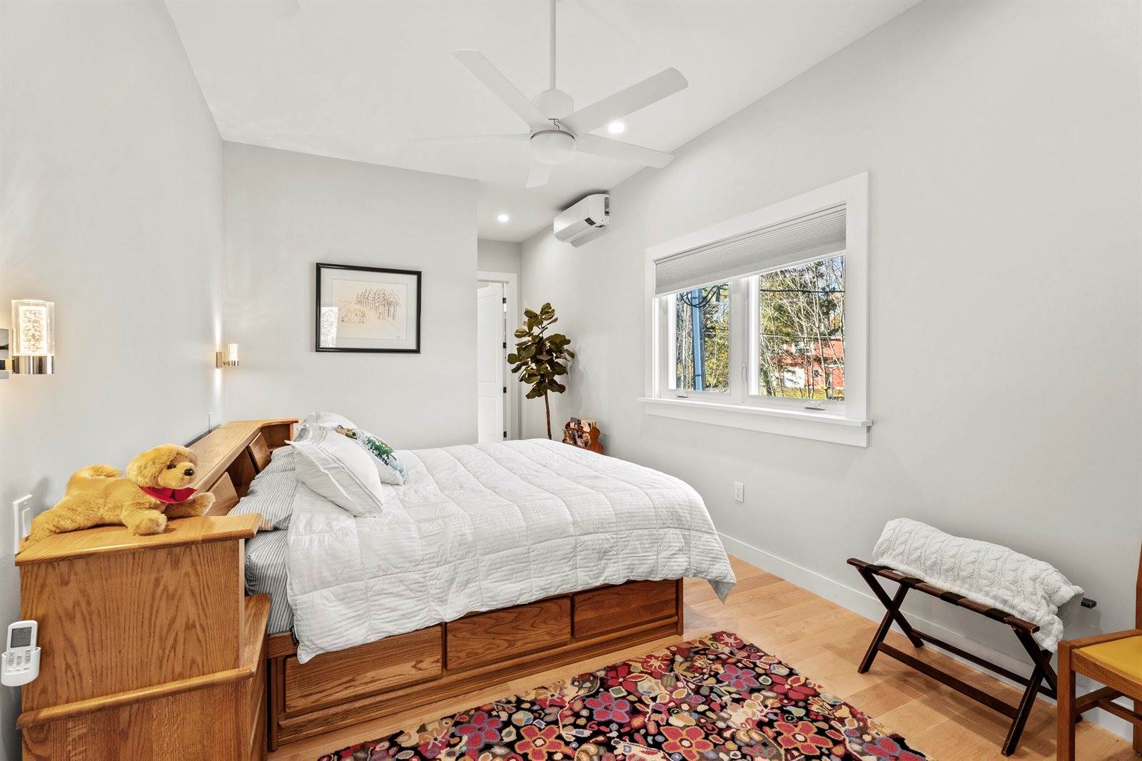 29 Navy Street, Searsport, ME 04974