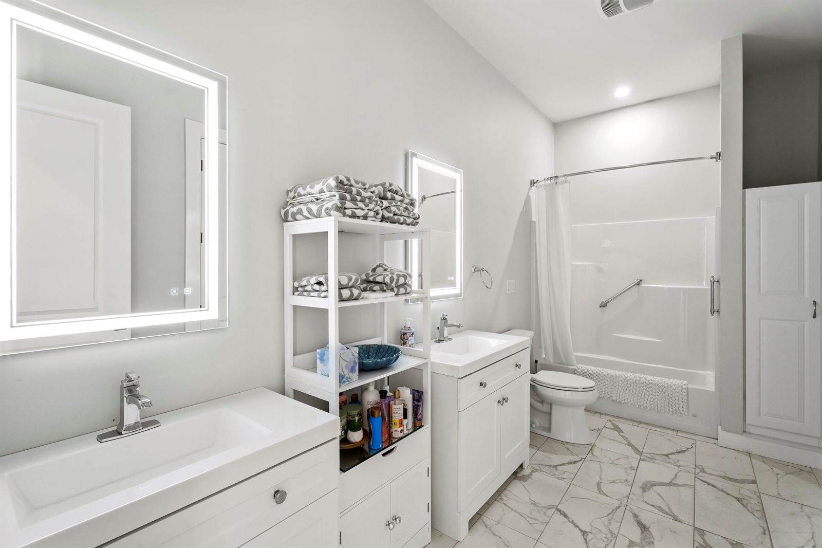 29 Navy Street, Searsport, ME 04974