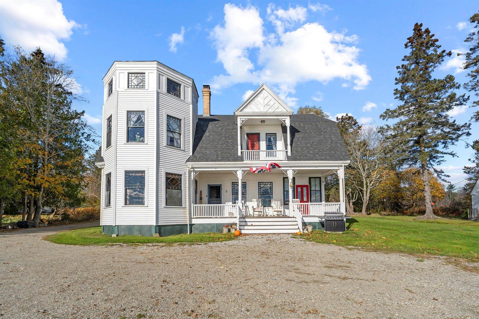 29 Navy Street, Searsport, ME 04974