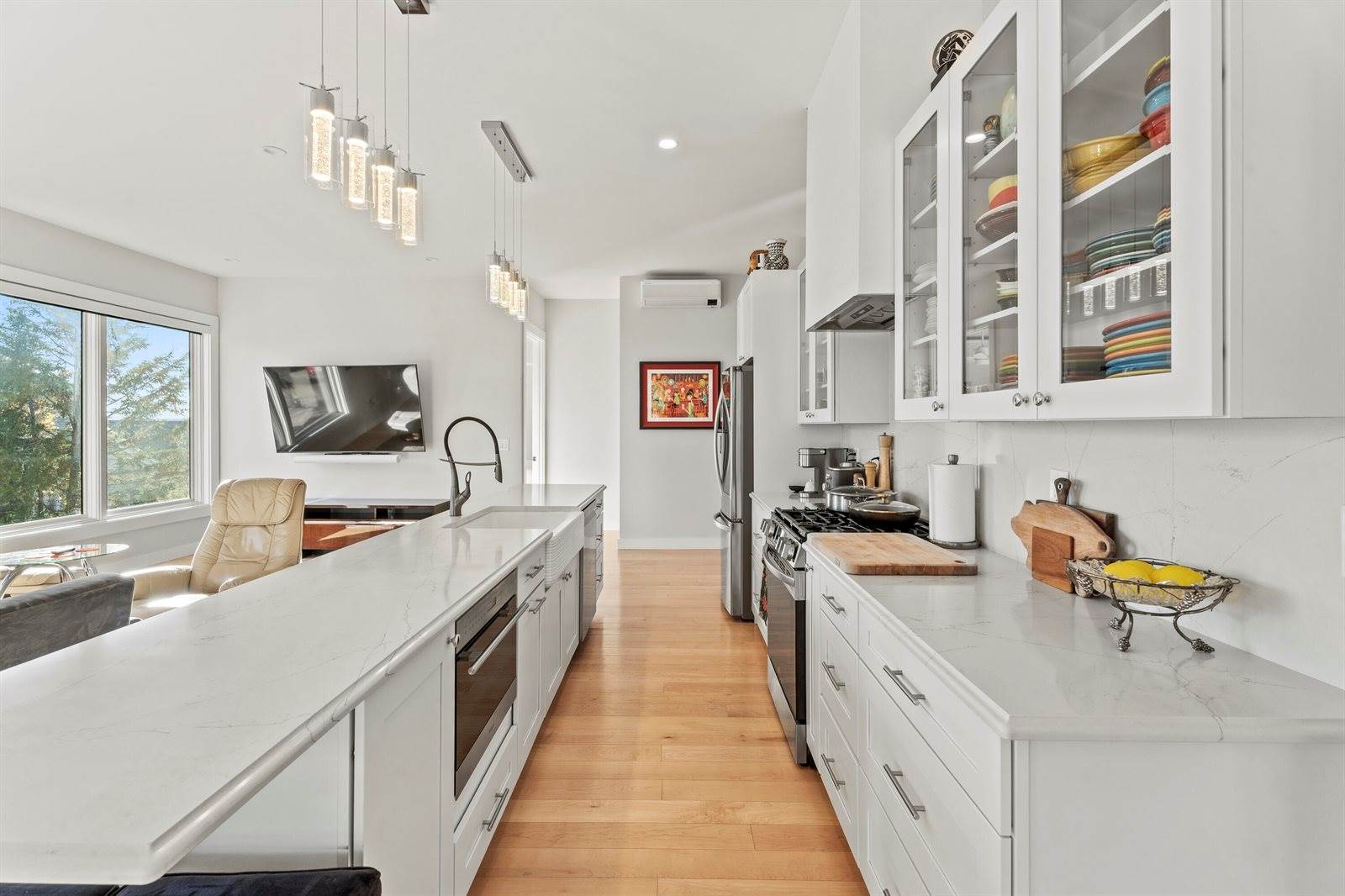 29 Navy Street, Searsport, ME 04974