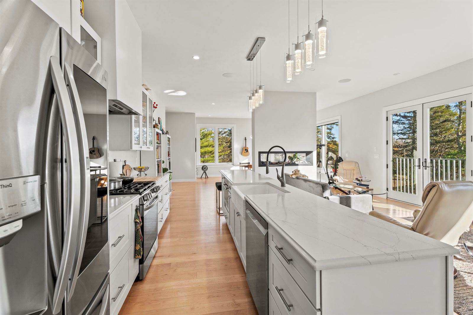 29 Navy Street, Searsport, ME 04974