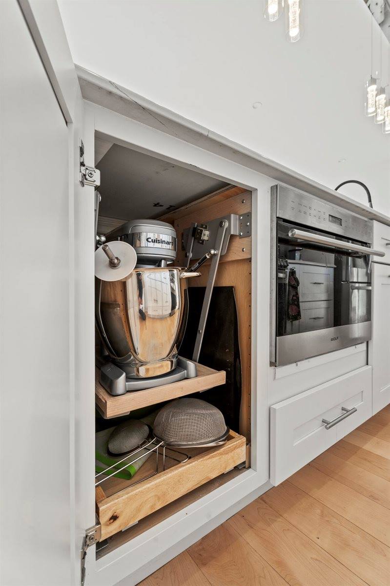 29 Navy Street, Searsport, ME 04974