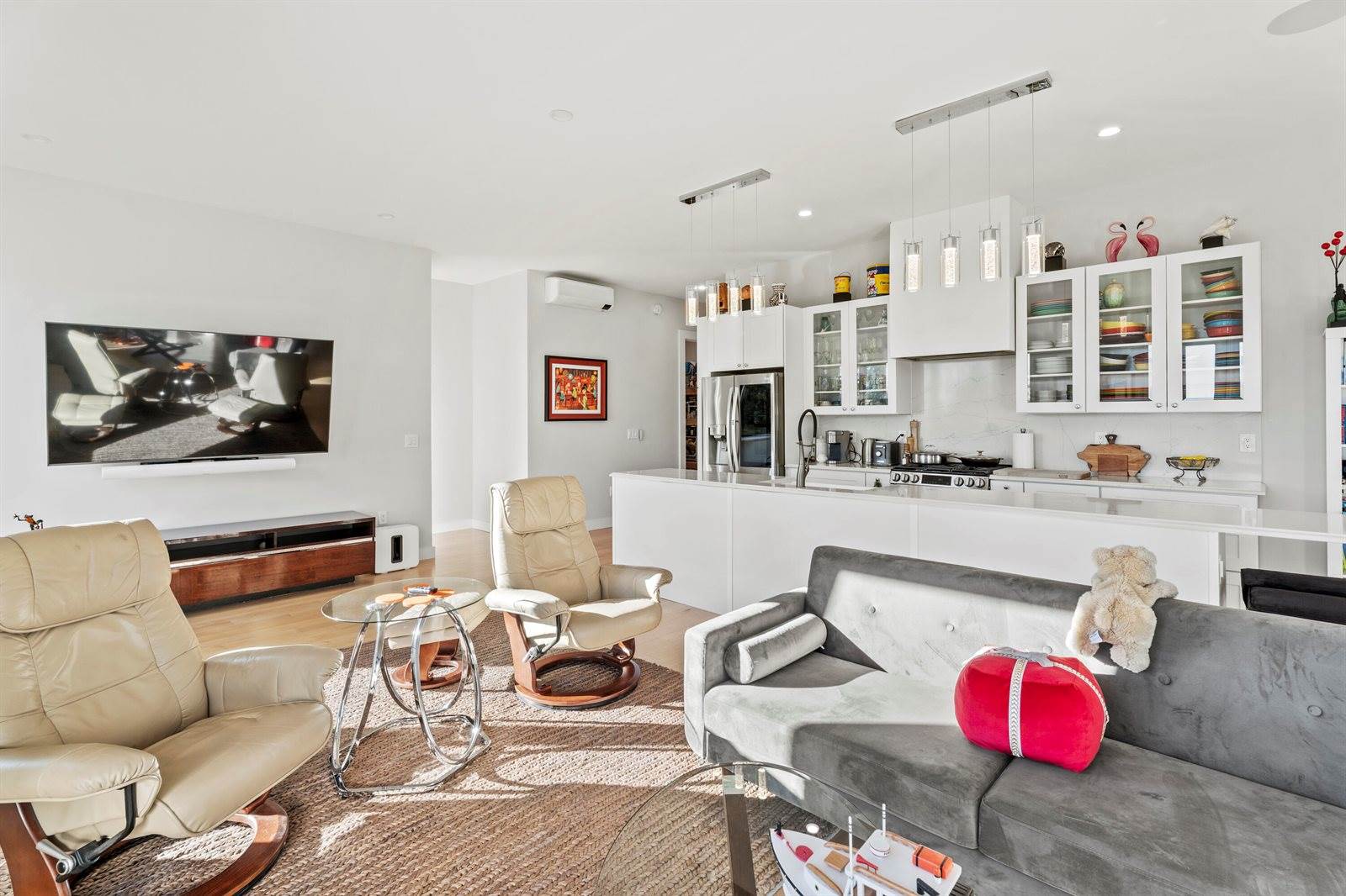 29 Navy Street, Searsport, ME 04974