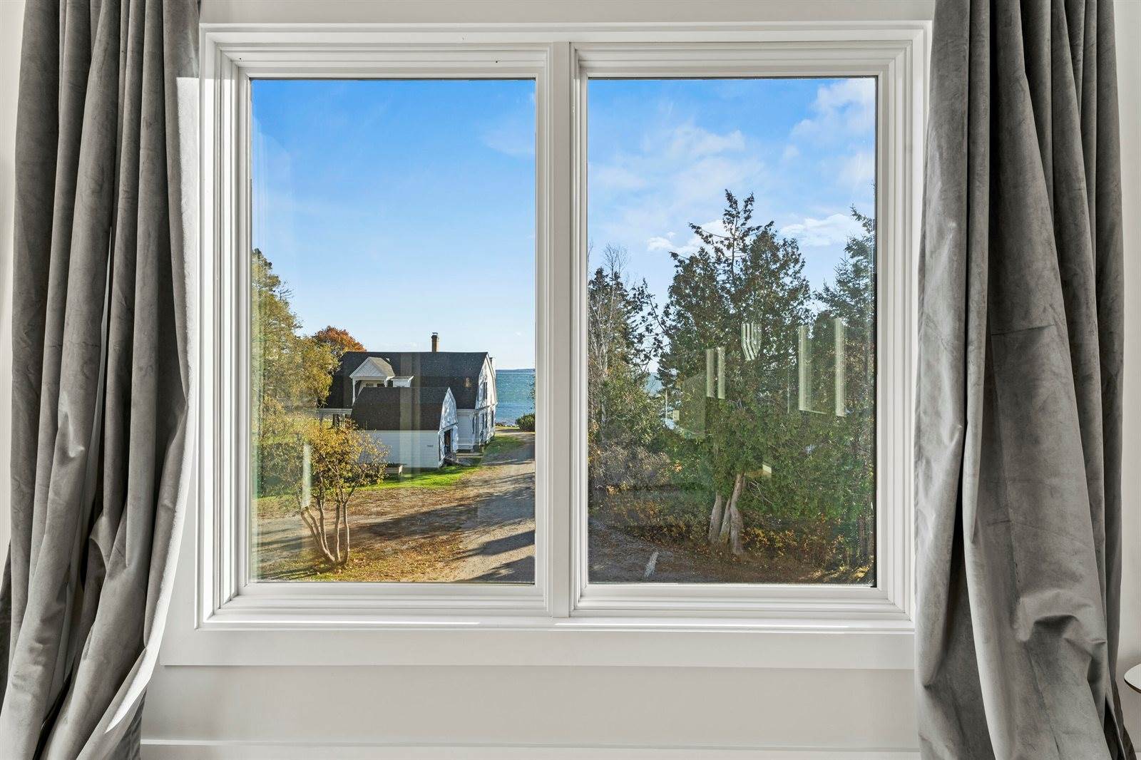 29 Navy Street, Searsport, ME 04974