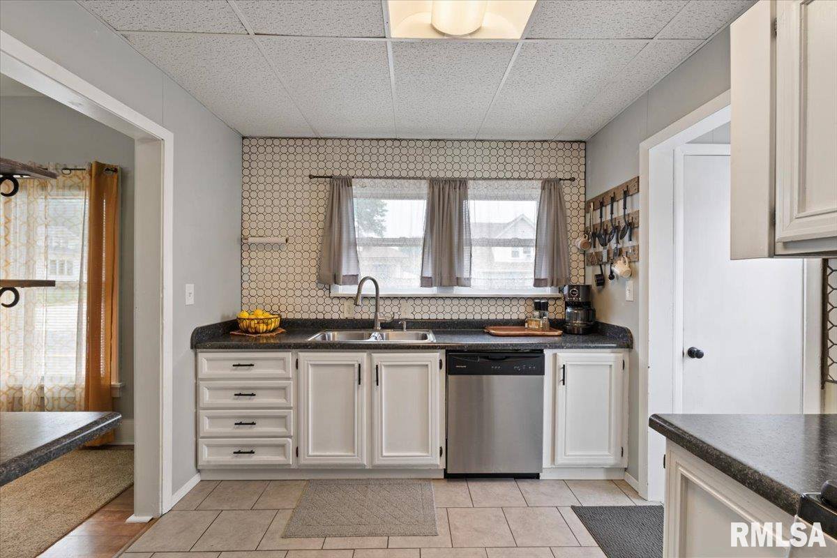 1658 West Lombard Street, Davenport, IA 52804