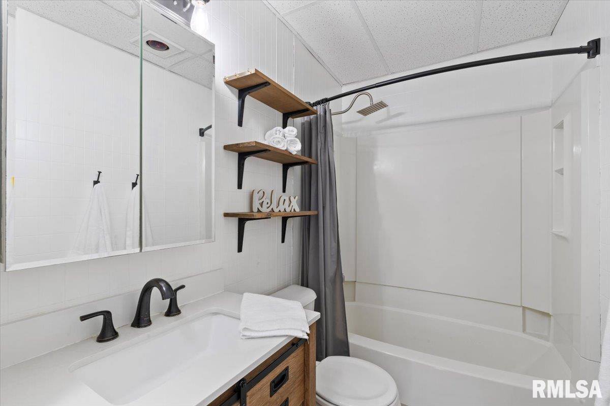 1658 West Lombard Street, Davenport, IA 52804