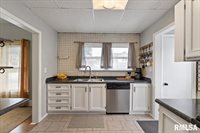 1658 West Lombard Street, Davenport, IA 52804