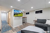 1658 West Lombard Street, Davenport, IA 52804