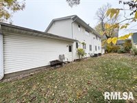 2948 14TH Avenue, Rock Island, IL 61201