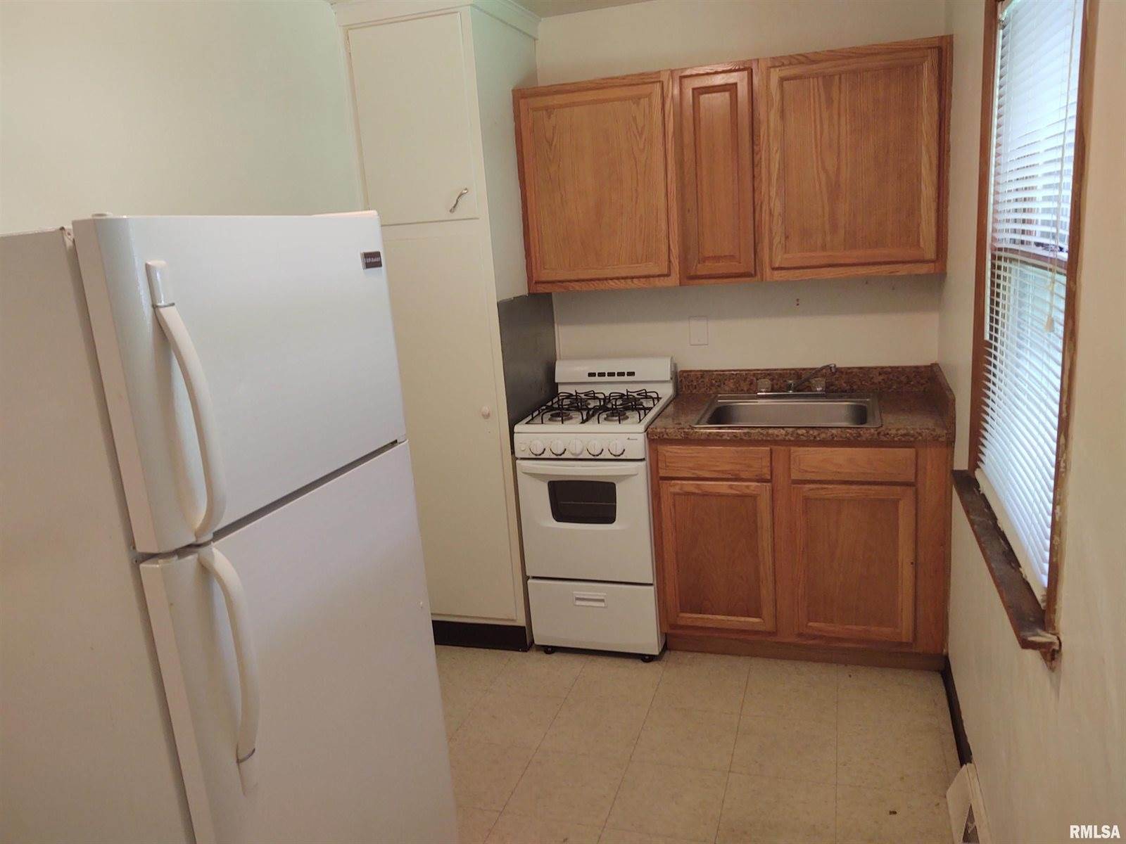 1727 9TH Avenue, Moline, IL 61265