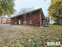 1727 9TH Avenue, Moline, IL 61265