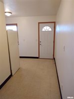 1727 9TH Avenue, Moline, IL 61265