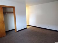 1727 9TH Avenue, Moline, IL 61265