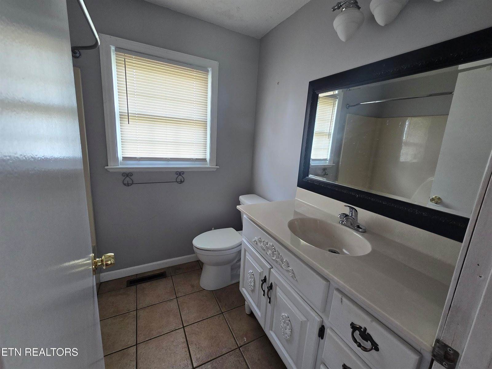 415 Highland Drive, Clinton, TN 37716