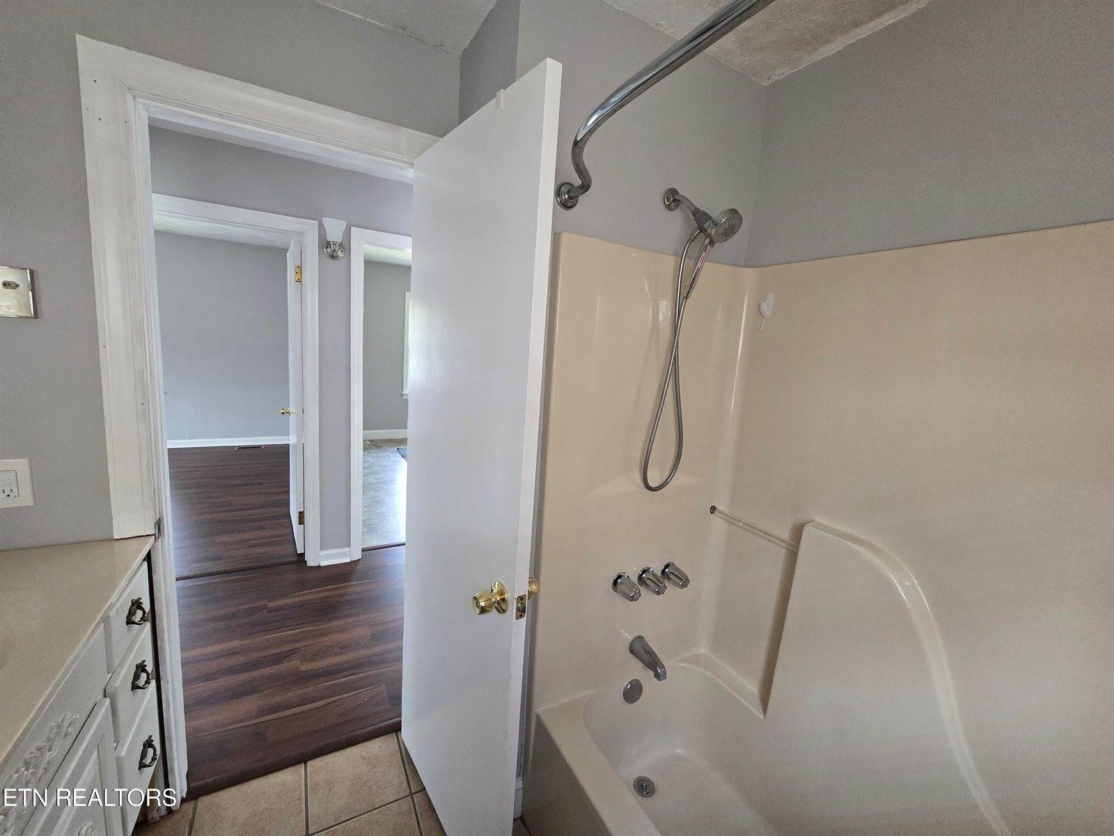 415 Highland Drive, Clinton, TN 37716