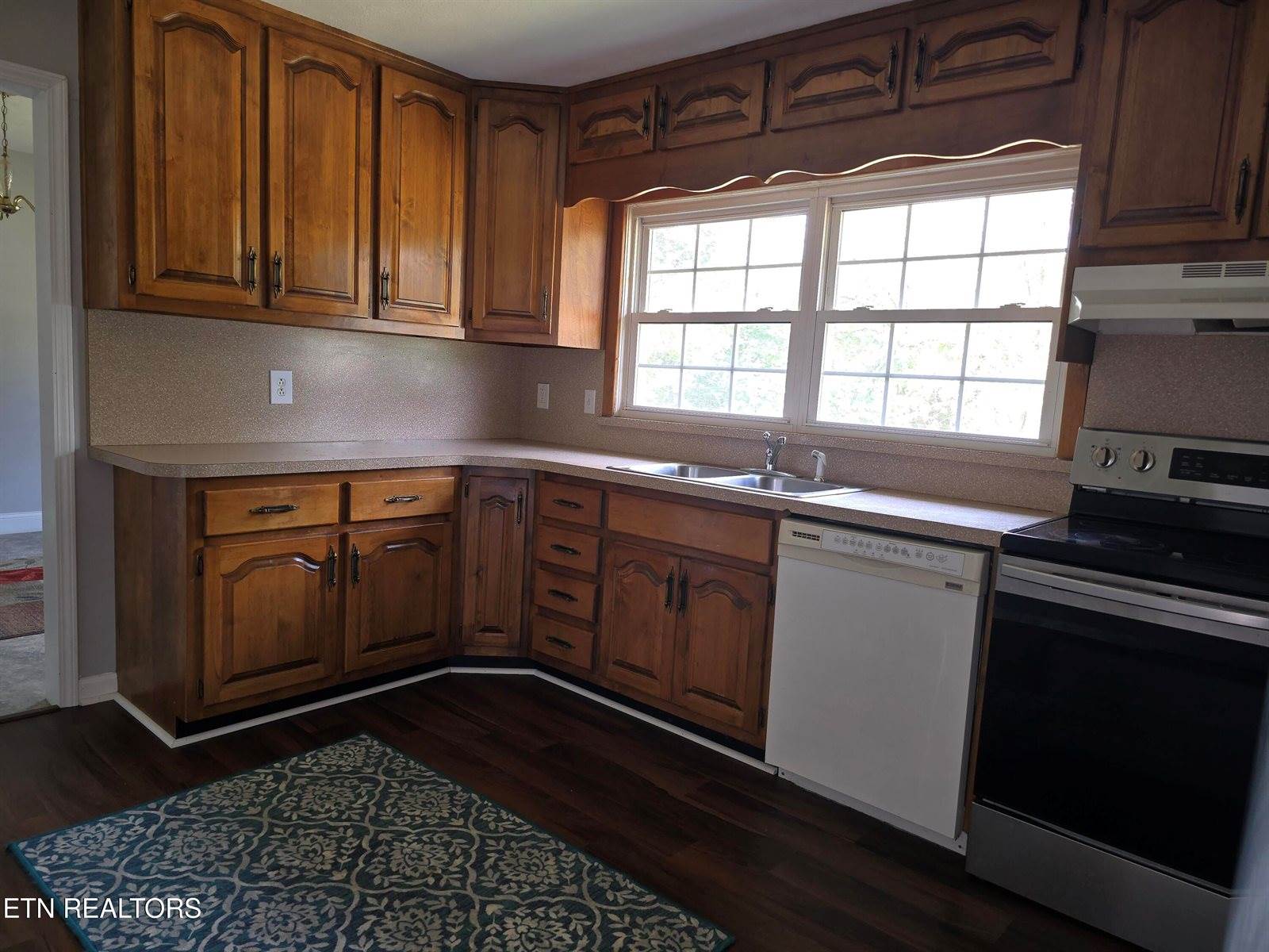 415 Highland Drive, Clinton, TN 37716