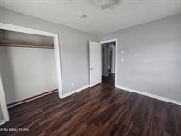 415 Highland Drive, Clinton, TN 37716