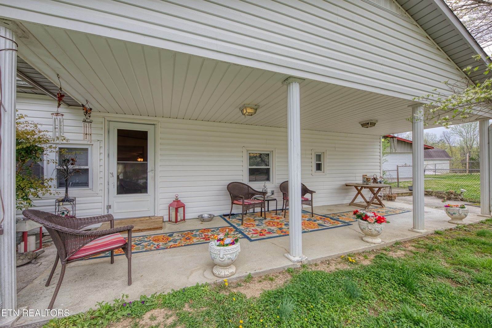 219 Davis Rd, LaFollette, TN 37766