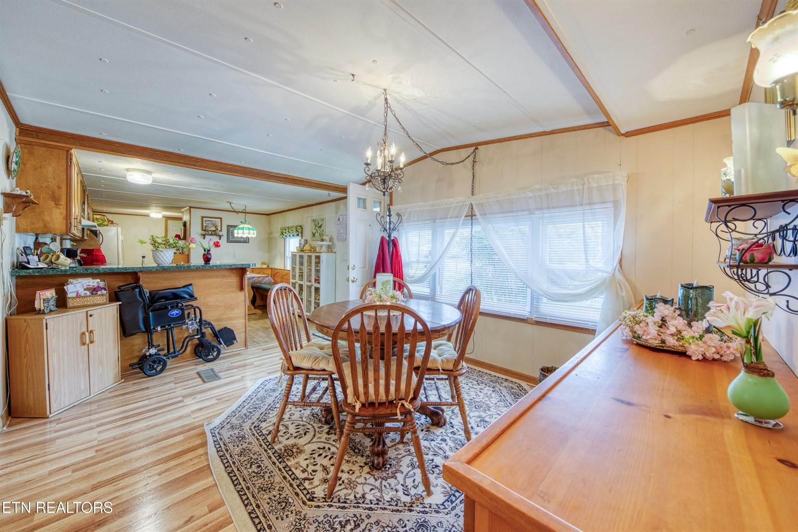 219 Davis Rd, LaFollette, TN 37766