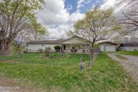 219 Davis Rd, LaFollette, TN 37766