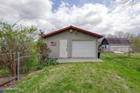 219 Davis Rd, LaFollette, TN 37766