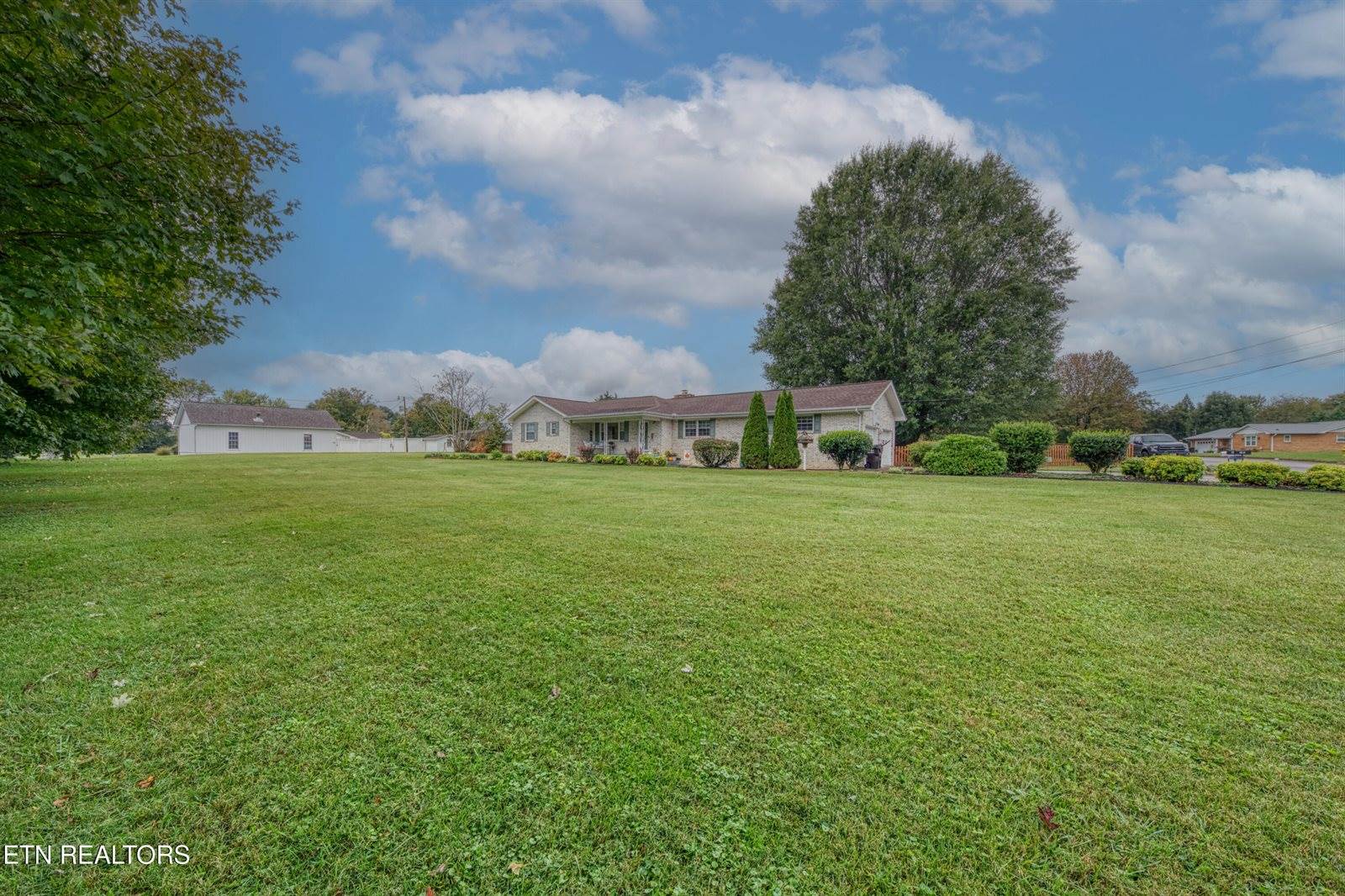 8600 Tervada Drive, Knoxville, TN 37931