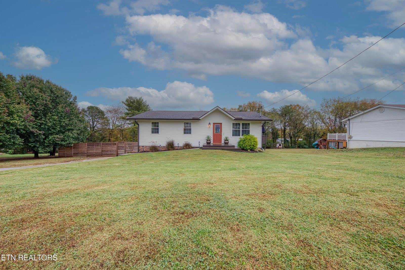 1735 Scott Drive, Louisville, TN 37777