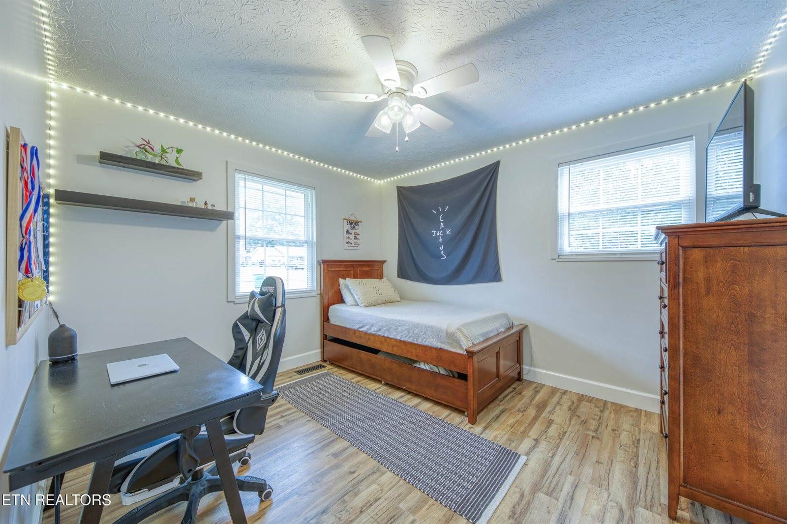 1735 Scott Drive, Louisville, TN 37777