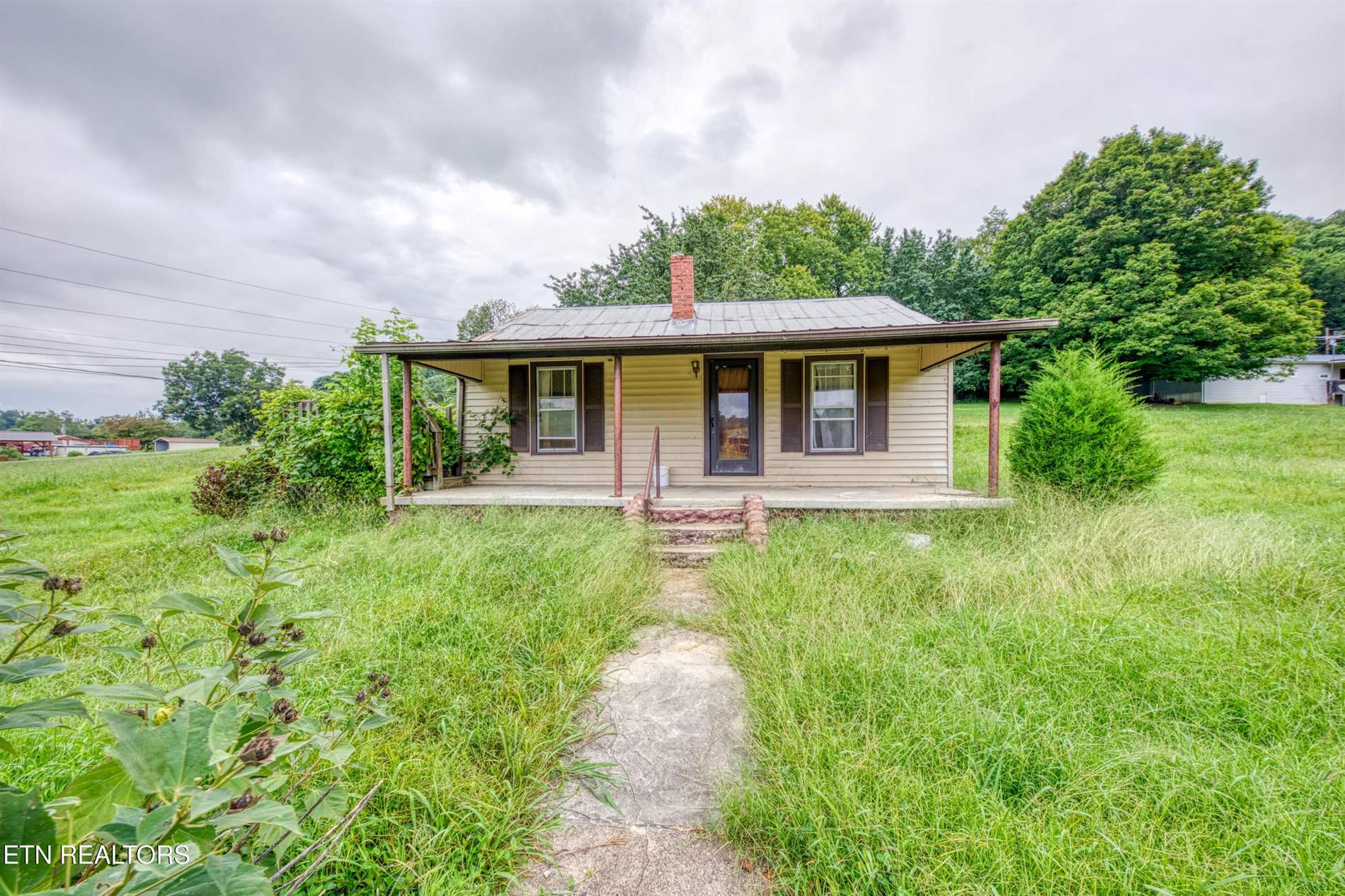 1938 Needmore Rd, Whitesburg, TN 37891