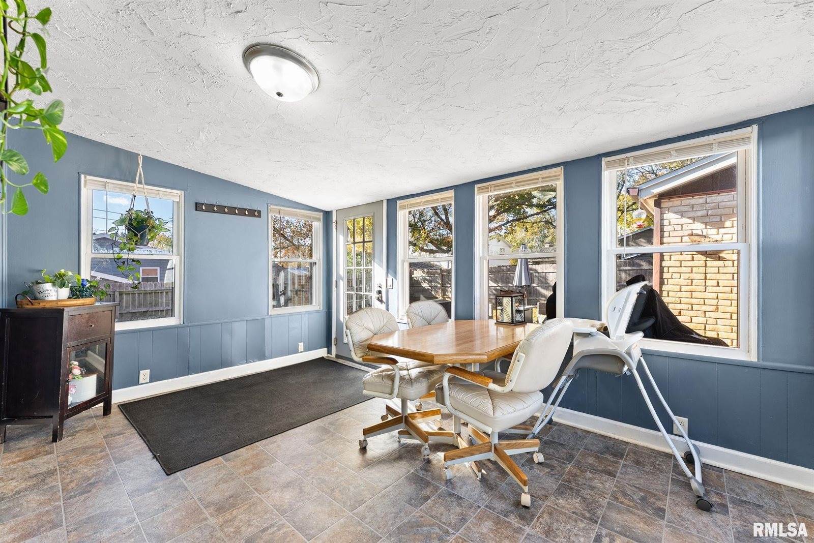 4610 North Ripley Street, Davenport, IA 52806