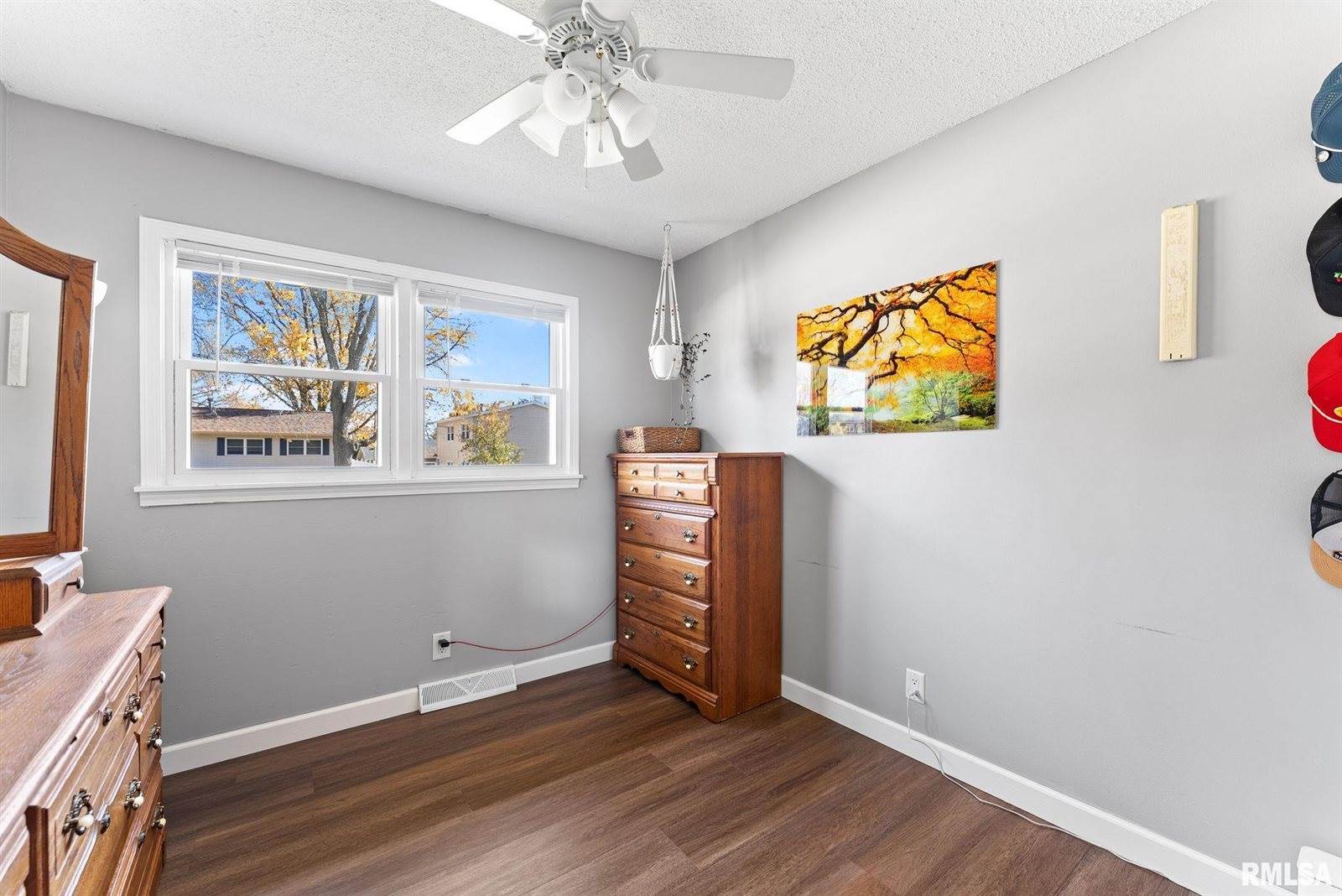 4610 North Ripley Street, Davenport, IA 52806