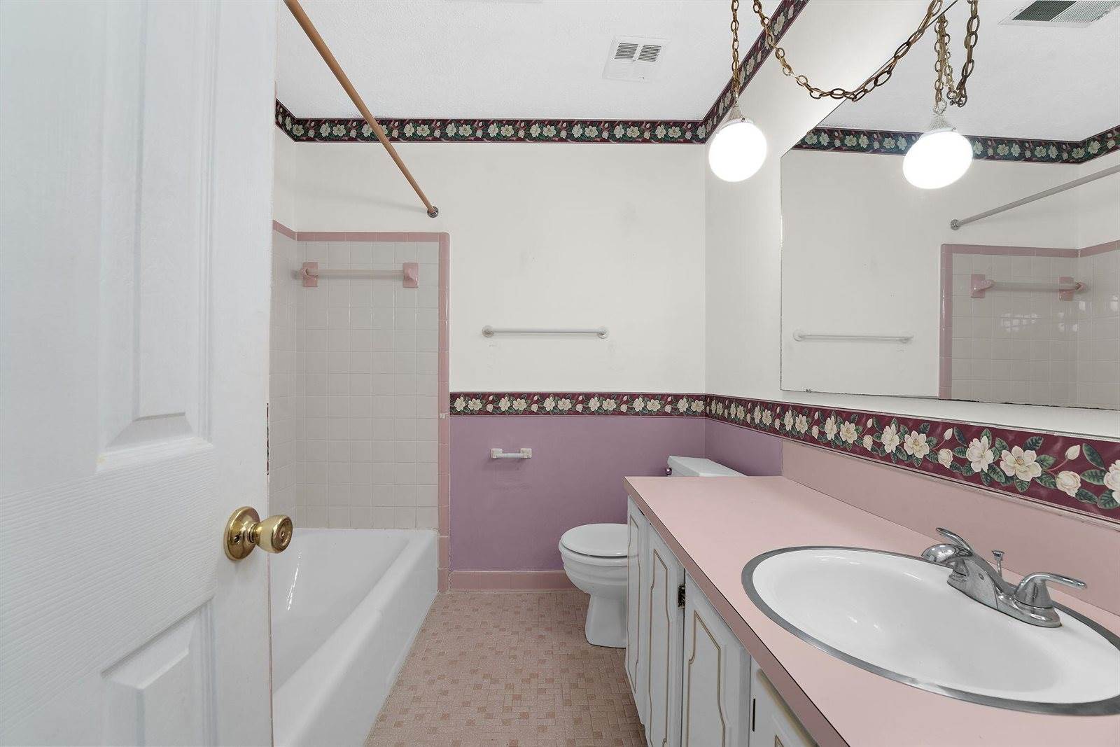 53 University Drive, Ladson, SC 29456