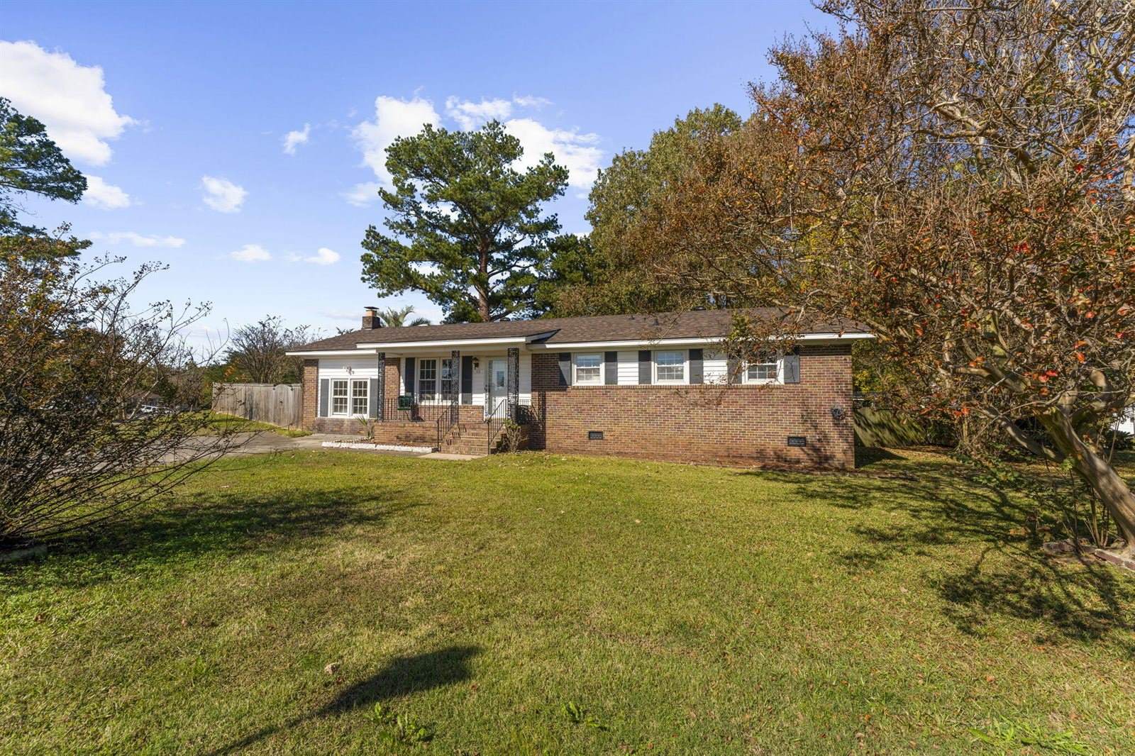 53 University Drive, Ladson, SC 29456