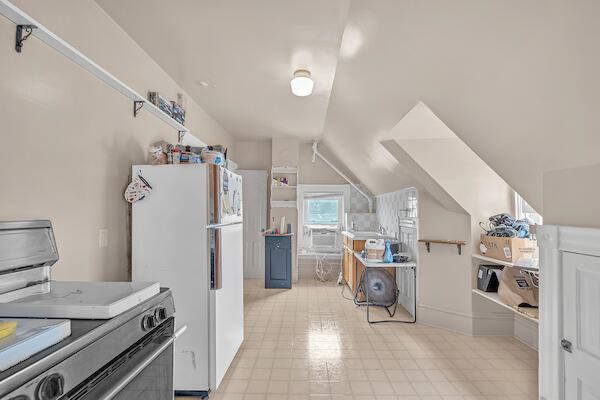 2105 Clarence Ave, Racine, WI 53405