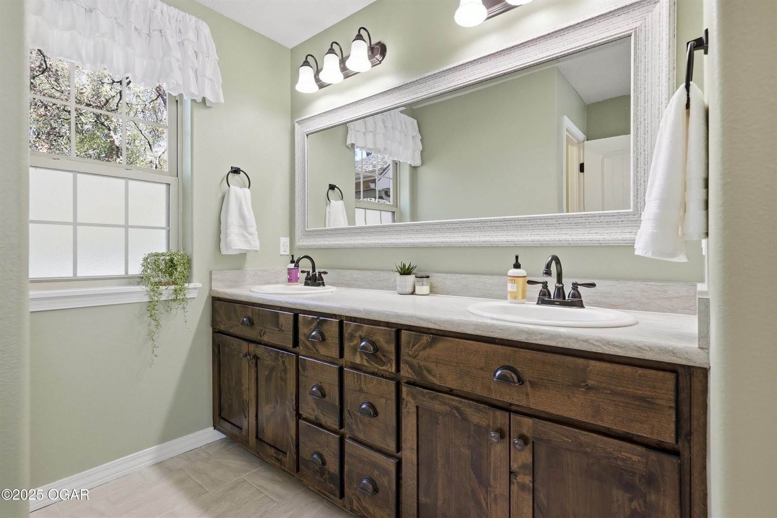 419 East 41st Street, Joplin, MO 64804