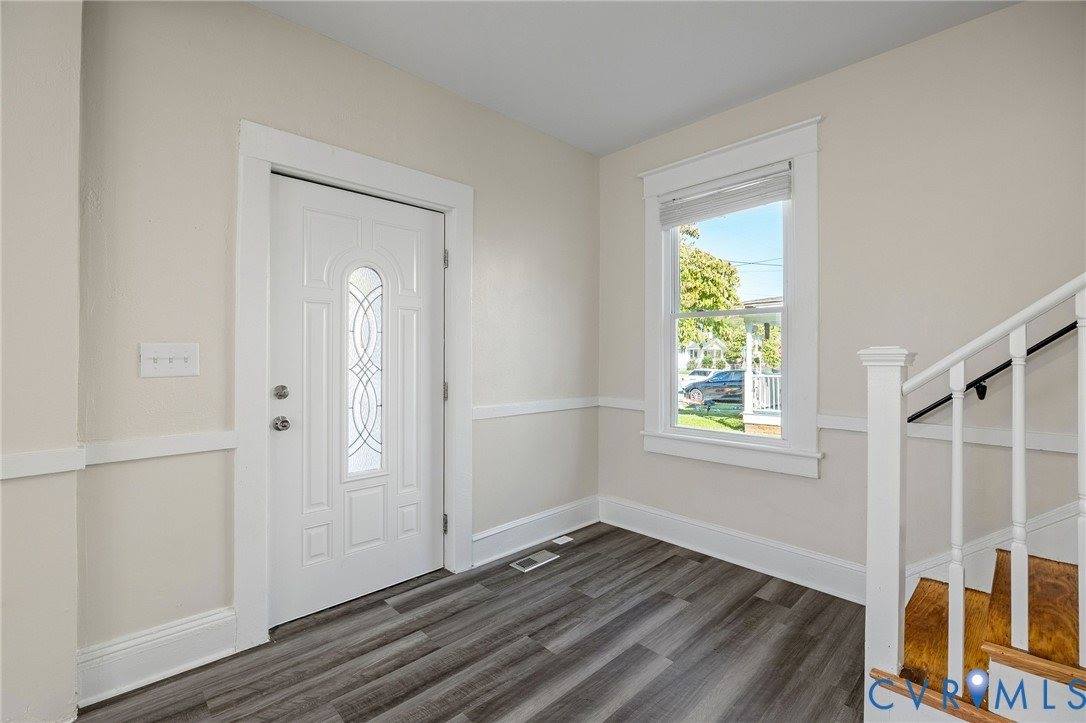 623 Colonial Avenue, Colonial Heights County, VA 23834