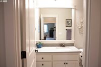 12838 SE Sprout Ln, Milwaukie, OR 97222