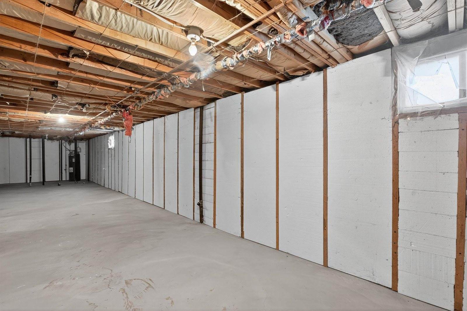 803 Eisenhower Street, American Falls, ID 83211