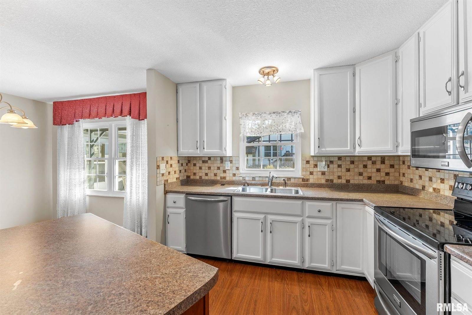 1415 West 59TH Street, Davenport, IA 52806