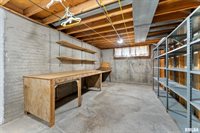 1415 West 59TH Street, Davenport, IA 52806