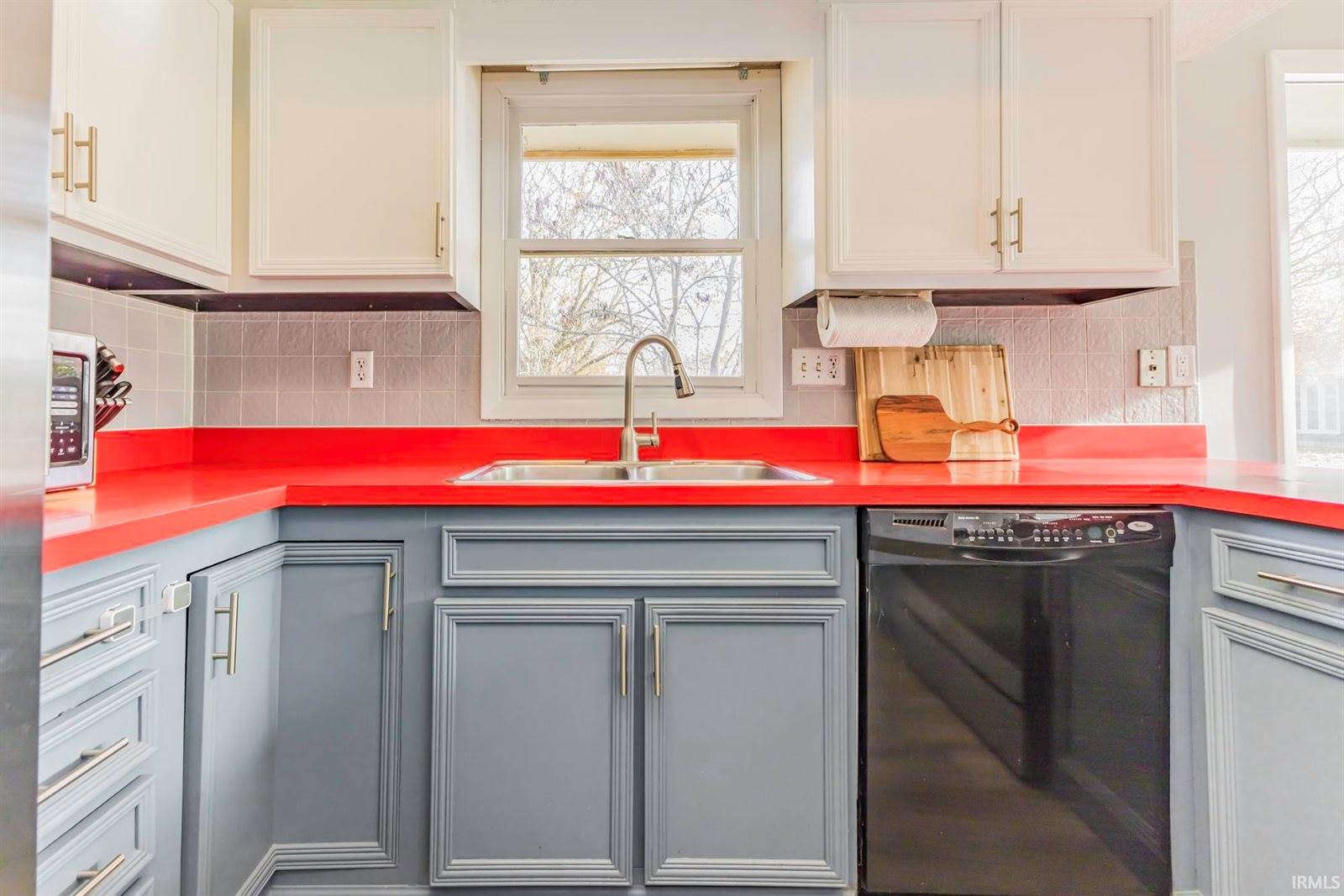 2116 W Sacramento Drive, Muncie, IN 47303