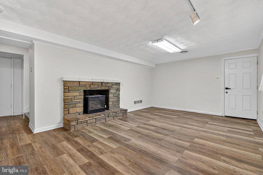7 Shaw Avenue, Silver Spring, MD 20904