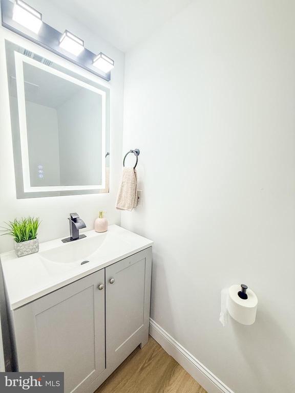 1518 Port, Baltimore, MD 21213