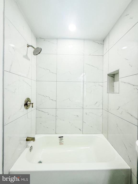 1518 Port, Baltimore, MD 21213