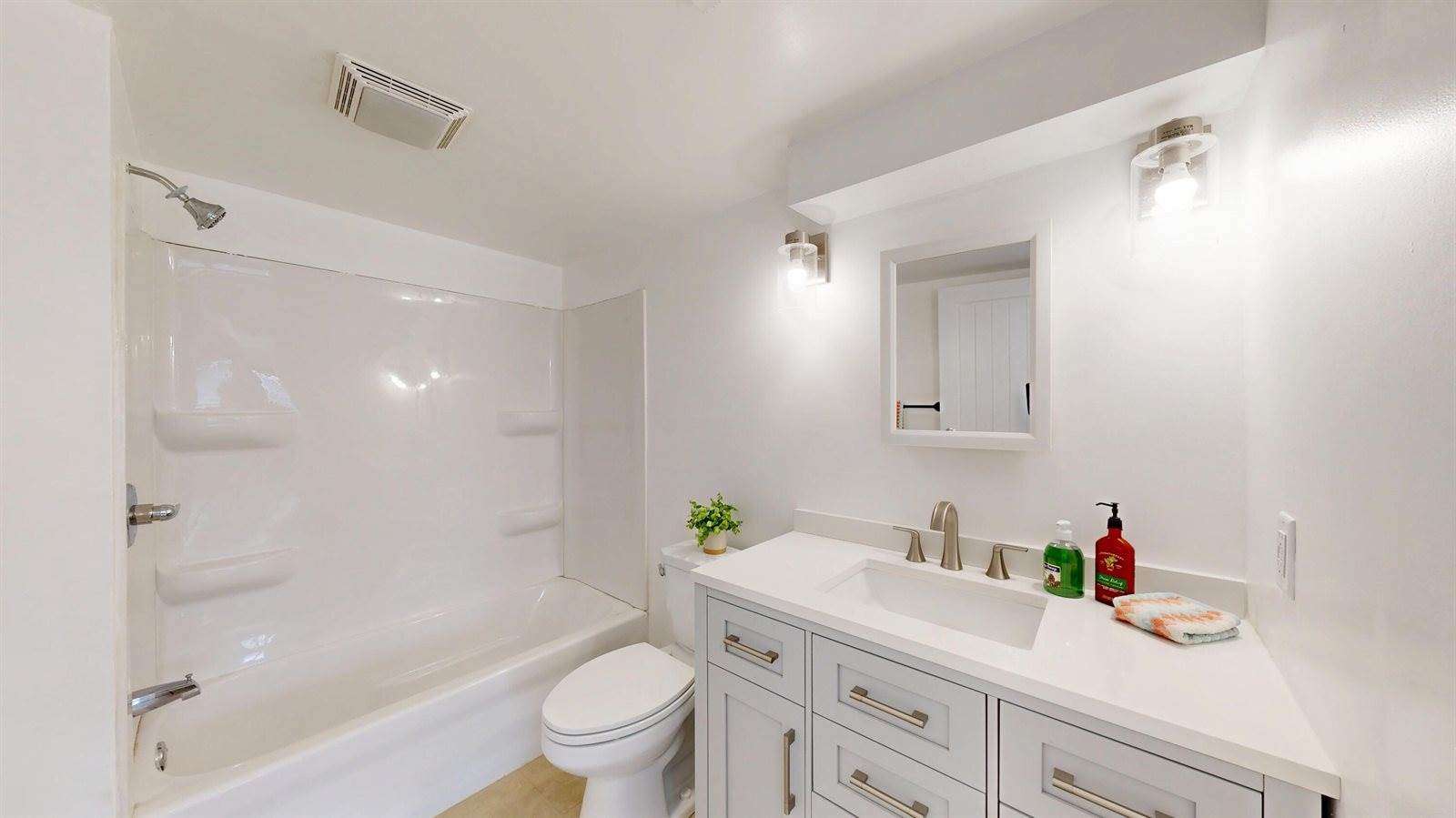 418 North Main St, Viroqua, WI 54665