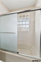 1427 South 52Nd Street, Omaha, NE 68106