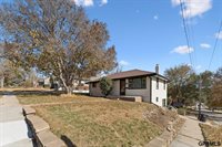 1427 South 52Nd Street, Omaha, NE 68106