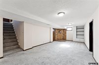 1427 South 52Nd Street, Omaha, NE 68106